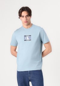 Calvin Klein Men T-Shirt