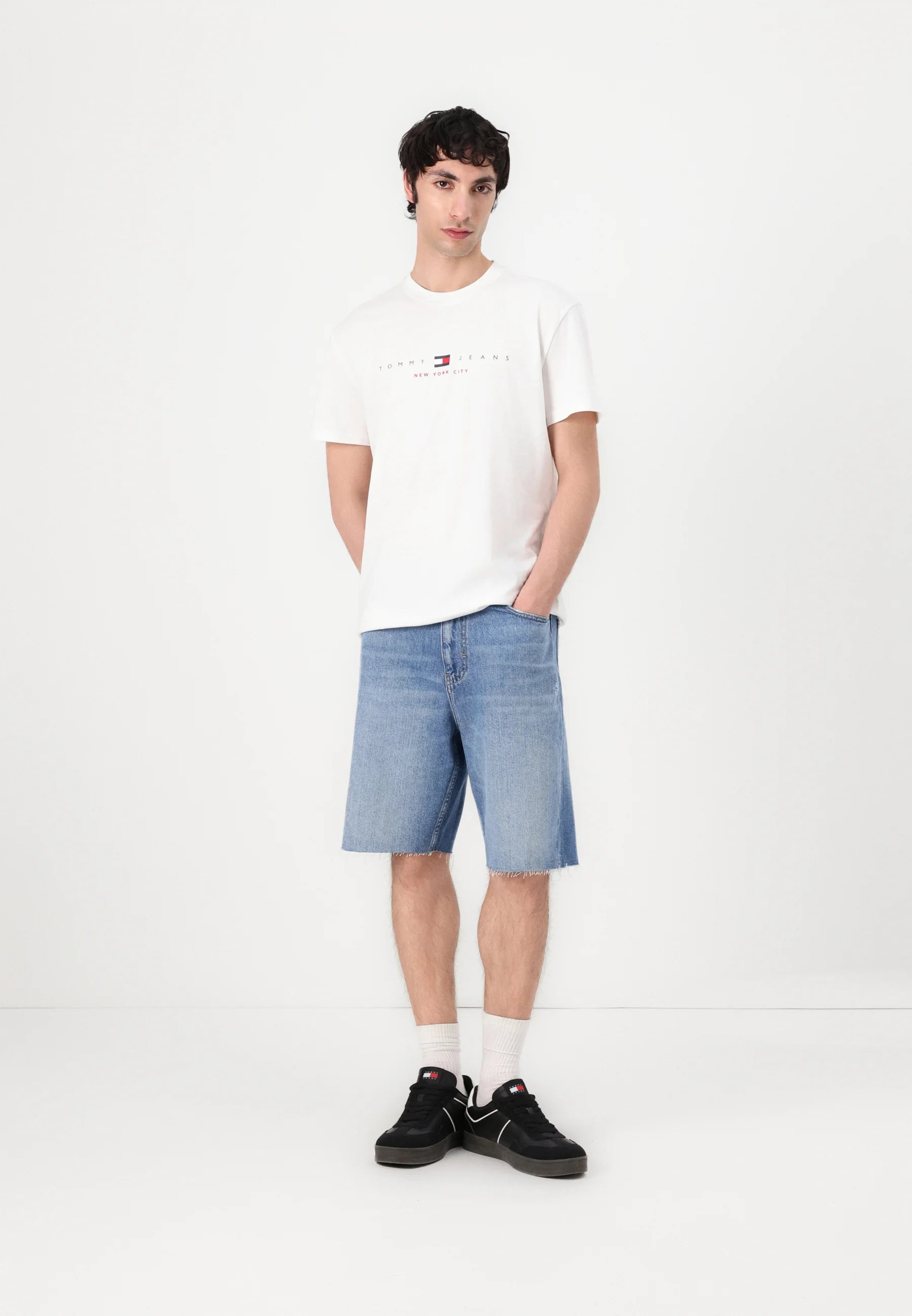 Tommy Hilfiger Jeans Men T-Shirt