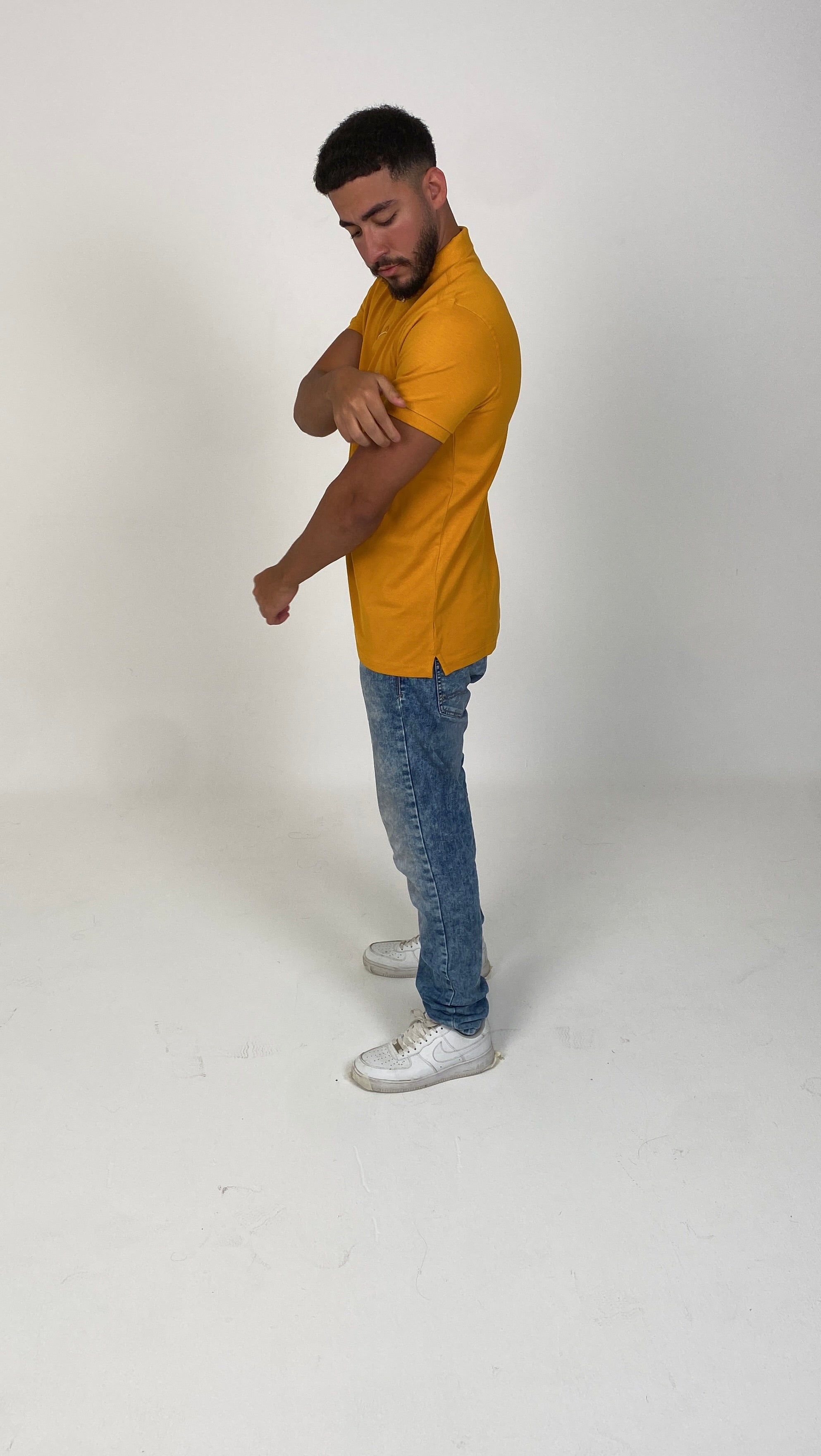 #color_m-yellow